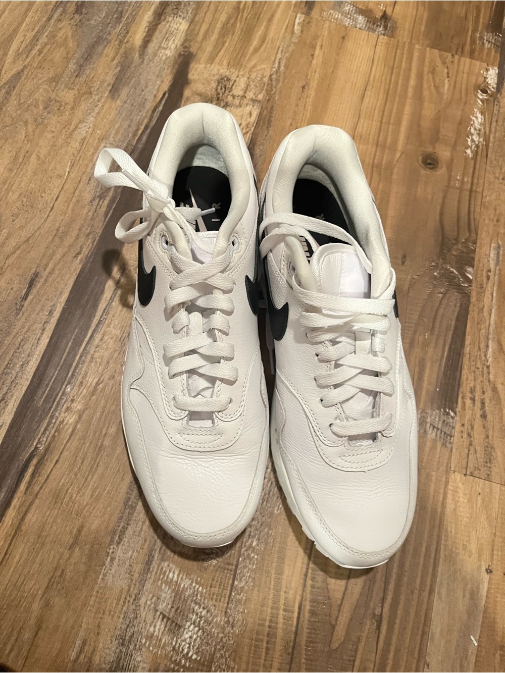 Nike Men's White and Black Air Max Athletic Shoes - Picture 2 of 2